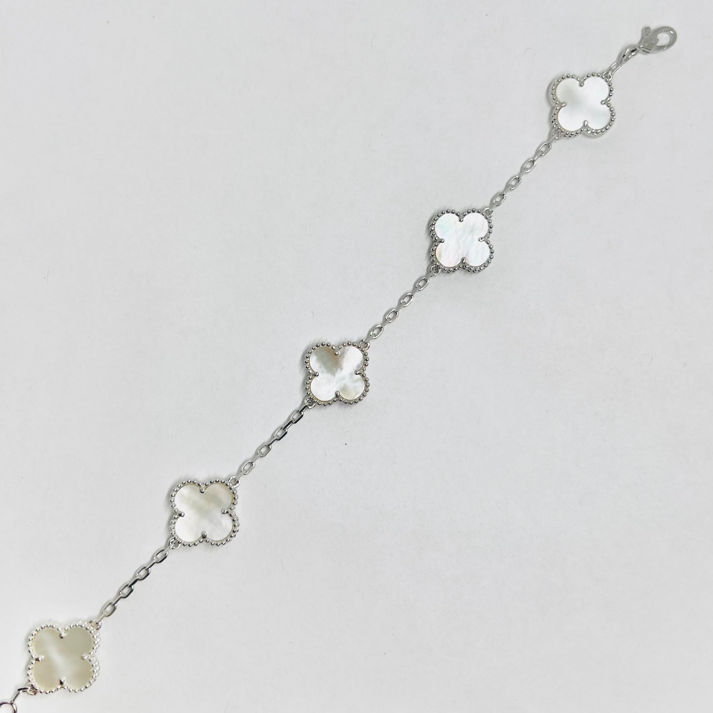 PULSO VC TREBOL BLANCA PLATA